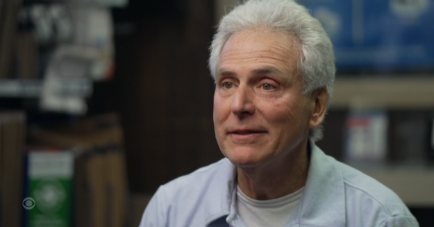 After 33 years on the route, a New Jersey mailman who loved helping people retires