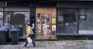 UK shop in administration – anyone who grew up in 2000s will be devastated | UK | News