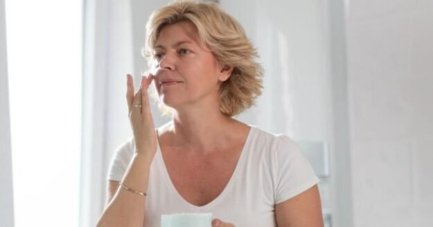 Anti-ageing serum makes ‘huge improvement’ to lines is £100 off