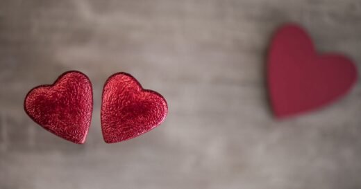 Britons looking for romance warned to watch for these 5 red flags