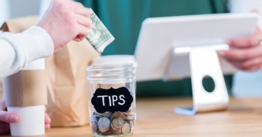 Woman ‘dumbstruck’ by barista’s response to 73p tip on coffee | Weird | News