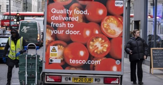 Tesco shoppers baffled as woman takes in delivery – ‘I didn’t know you