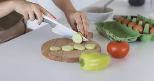 UK households issued warning over kitchen knives