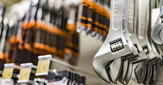 British tool supplier and 3 big UK companies plummet into administration