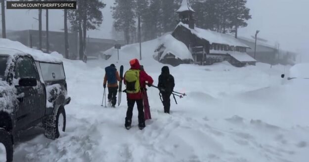 8 skiers dead after avalanche near California’s Lake Tahoe; 9th still missing