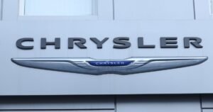 Chrysler recalls more than 450,000 vehicles with trailer brakes that could fail