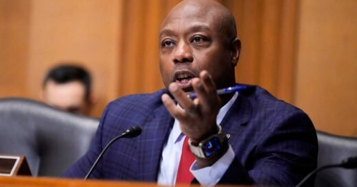 Trump called Sen. Tim Scott after lawmaker condemned image of Obamas