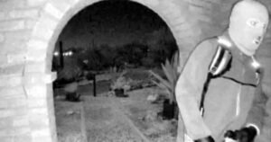 Former FBI official on clothing worn by suspect in Nancy Guthrie case