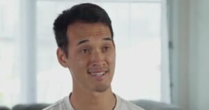 Hawaii man copes with gambling addiction by offering free surf lessons to strangers