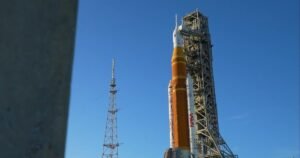 Hydrogen leaks delay Artemis II moon mission until March