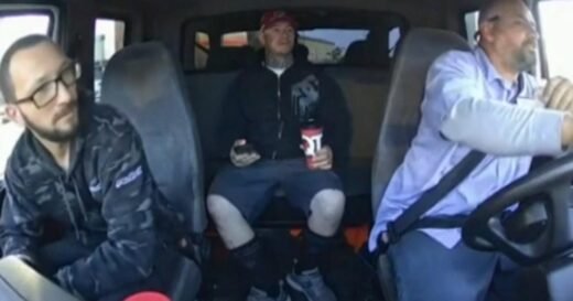 Moving crew helps rescue abducted toddler by blocking truck