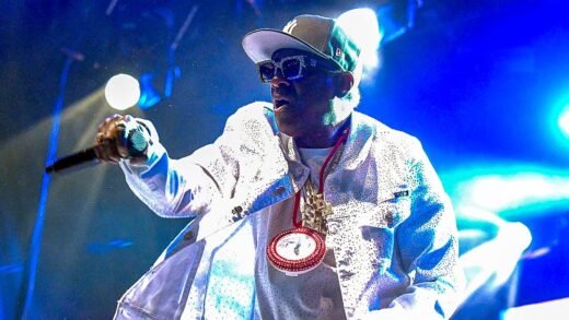 Flavor Flav invites women’s hockey team to Vegas party after Trump decline