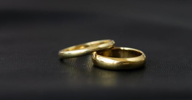 11 charged in “marriage fraud” scheme for allegedly paying U.S. service members to wed Chinese nationals