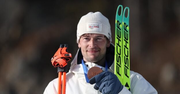 Norwegian biathlete who confessed to cheating on girlfriend wins second bronze medal at Winter Olympics