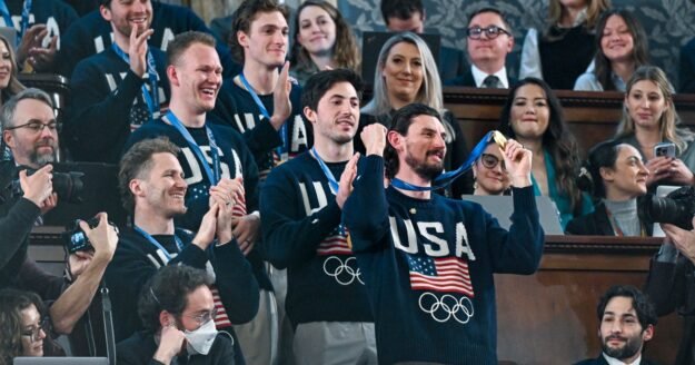 Trump says U.S. men’s hockey goalie Connor Hellebuyck will receive Presidential Medal of Freedom