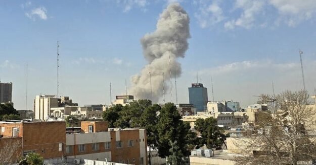 2/28: Saturday Morning – CBS News