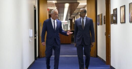 Generally Recognized As Safe | Sunday on 60 Minutes