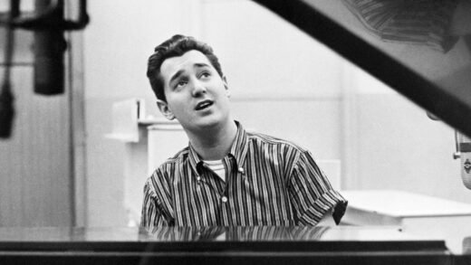 Neil Sedaka, ‘Laughter in the Rain’ Hitmaker, Dead at 86