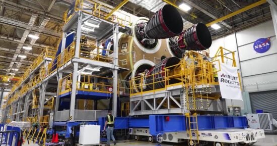 Artemis: NASA's program to send people back to the moon | 60 Minutes Archive