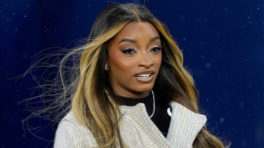 Simone Biles offers support to Olympic figure skater Ilia Malinin