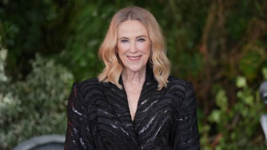 Catherine O’Hara, who starred in Home Alone and Schitt’s Creek, has died | Ents & Arts News