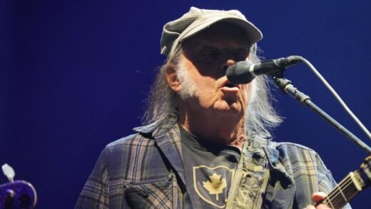 Singer Neil Young cancels tour of UK and other Europe dates | Ents & Arts News