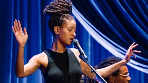 Willow Performs ‘Petal Rock Black’ at Jazzy Blue Note Debut in L.A.