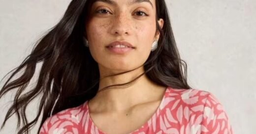 White Stuff reduces £59 ‘slimming’ spring dress with pockets to £35