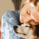 Dog behaviourist lists 5 body language signs your dog loves you