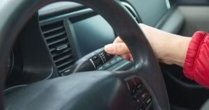 ‘Obvious’ mistake drivers make when turning right that creates traffic