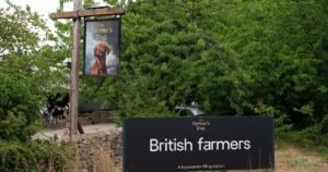 Jeremy Clarkson pub customers red-faced after awkward ordering ‘error’