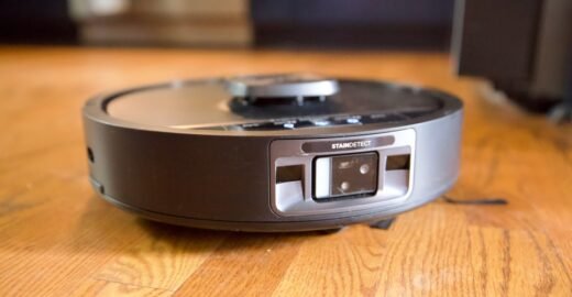 Shark PowerDetect UV Reveal review: This robot vacuum hunts down stains