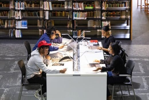 How Libraries Shape AI Literacy on Campus