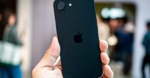iPhone 17e hands-on: nothing more, nothing less