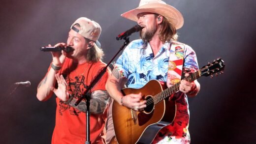 Florida Georgia Line Reunite Onstage to Sing for Jason Aldean