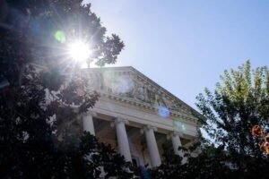 Kentucky Senate Passes Bill Allowing Easier Faculty Layoffs