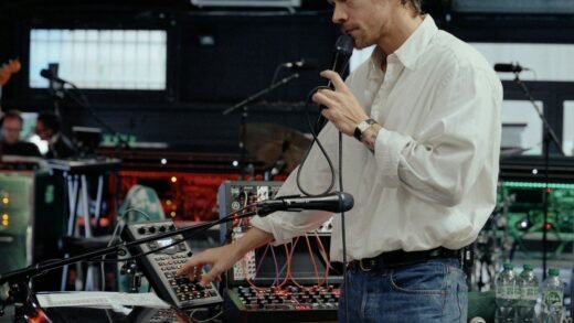 Harry Styles’ Concert in Manchester Was a Blowout Dance Party