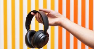 SteelSeries’ feature-packed Nova Pro Wireless headset is $80 off