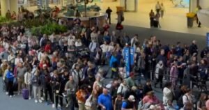 Trump calling in ICE agents for airport security as DHS shutdown continues