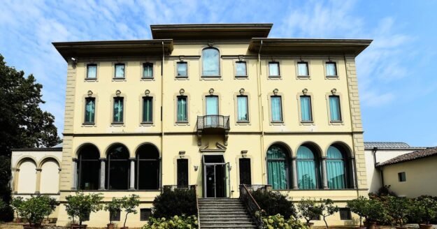 Thieves grab paintings by Renoir, Cézanne and Matisse from Italian museum in under 3 minutes, reports say