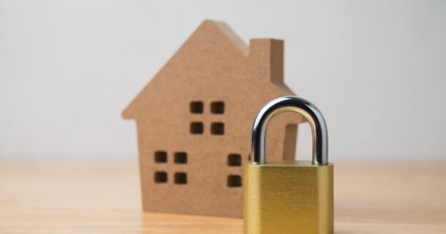 3 benefits of a mortgage interest rate lock to know now