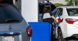 Gas in U.S. hits $4 a gallon for first time since August 2022