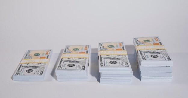 How much interest can $100,000 earn in 2026? Here are 4 options to know.