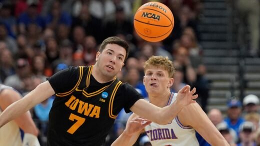 Iowa’s Alvaro Folgueiras came up clutch against Florida