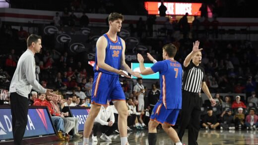 7-foot-9 Olivier Rioux transferring out of Florida