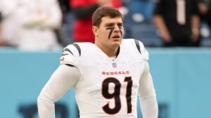 Trey Hendrickson avoids franchise tag, becomes Bengals free agent