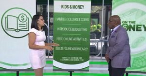 How to Talk Finances With Family (and Why It’s Important)