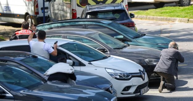 At least two killed in shooting near Israeli consulate in Istanbul, media reports say