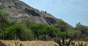 Gunman at Mexico’s Teotihuacán pyramids kills Canadian woman, injures others
