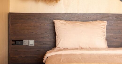 5 second task you should always do when you enter hotel room | Travel News | Travel